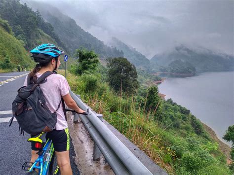 Cycling China: Bike Touring Advice + 2 Stunning Itineraries.